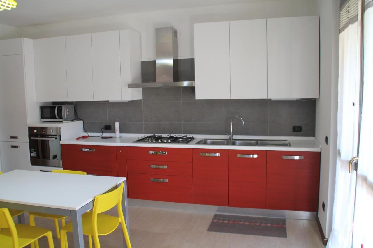 Casa Vacanze Da Riki Appartamento 1 Пескиера дел Гарда Екстериор снимка