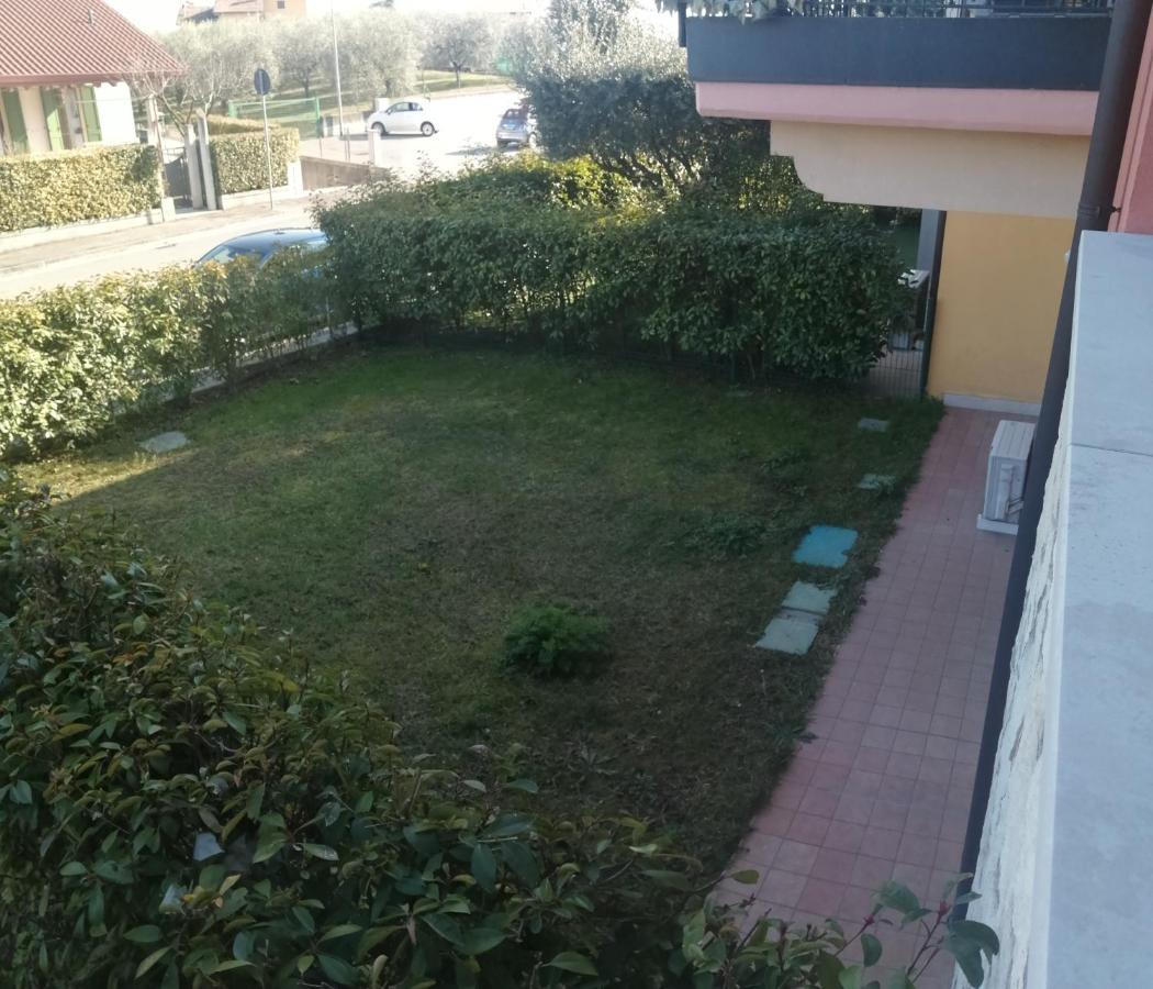 Casa Vacanze Da Riki Appartamento 1 Пескиера дел Гарда Екстериор снимка